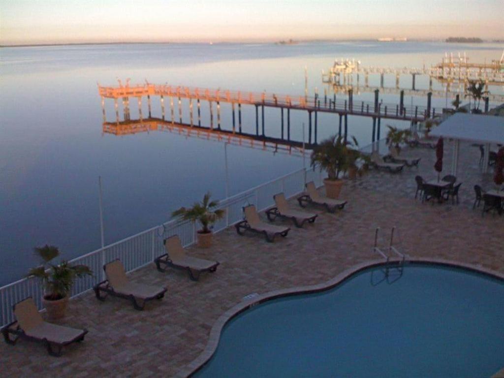 Beso Del Sol Resort Dunedin Eksteriør billede