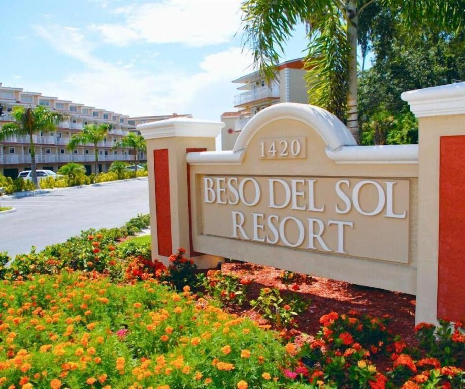 Beso Del Sol Resort Dunedin Eksteriør billede