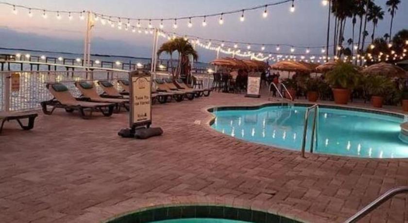 Beso Del Sol Resort Dunedin Eksteriør billede